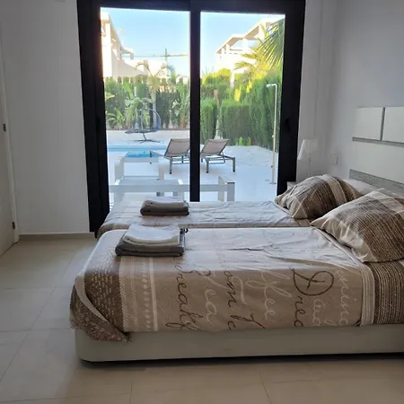 La Perla Blanca Villa *